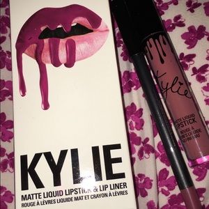 Kylie Lip Kit