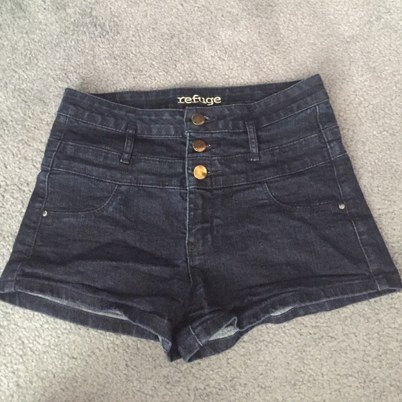 High waisted blue jean shorts