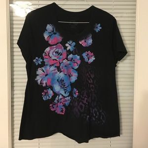 Black floral and cheetah design short sleeve