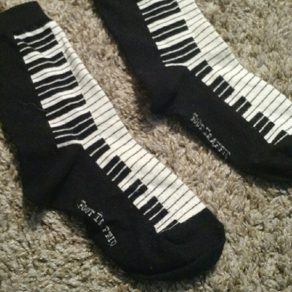 NWOT 2 Pairs of Foot Traffic Socks - Picture 2 of 4