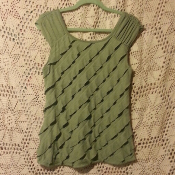 Ruffle Tank - Picture 4 of 4