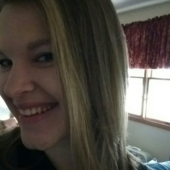 Meet your Posher, Katie - Picture 1 of 1