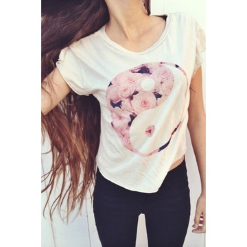 Brandy Melville Yin Yang Floral Tee