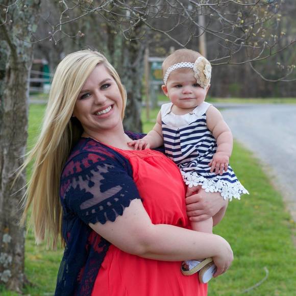 Meet your Posher, Danielle