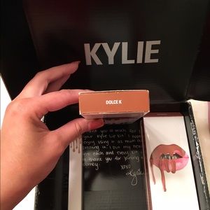 Dolce k liquid lipstick matte only. No liner