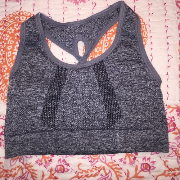 Sports bra