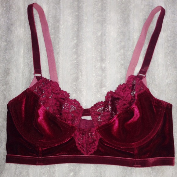 NEW Free People Intimately Black Velvet Lace Light and Shadow Underwire Bra