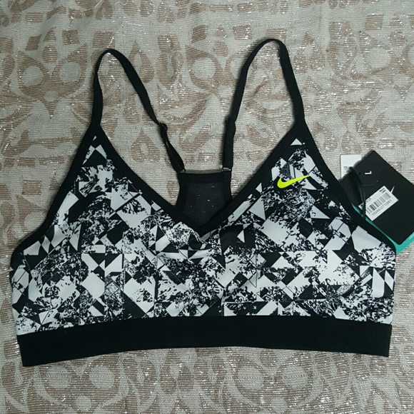 Nike Other - 🎊🎊 FLASH SALE 🎊🎊NWT NIKE INDY SPORTS BRA