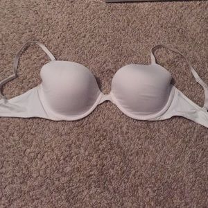 White 34DD Victoria's Secret bra!!