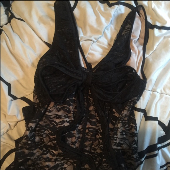 Romper - Picture 2 of 3