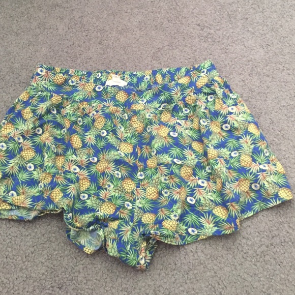 pineapple bottoms