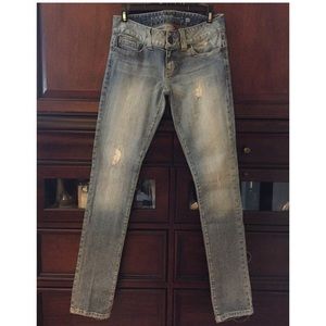 Guess daredevil skinny leg jean