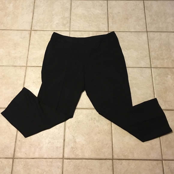 Roz & Ali black dress pants.