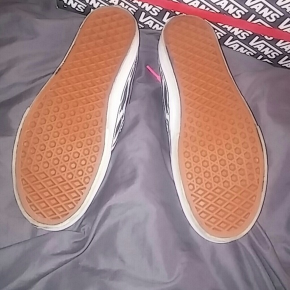 Zebra Print Vans with Hot Pink Laces - Picture 2 of 4