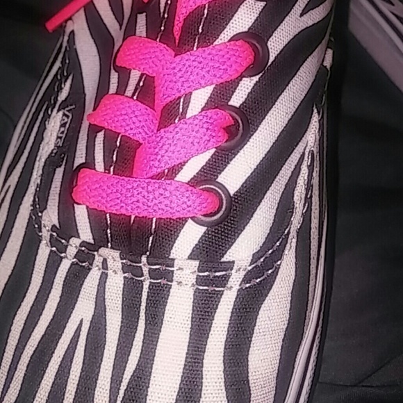 Zebra Print Vans with Hot Pink Laces - Picture 3 of 4