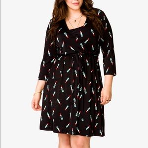 1X Forever 21+ Lipstick Patterned Wrap Dress