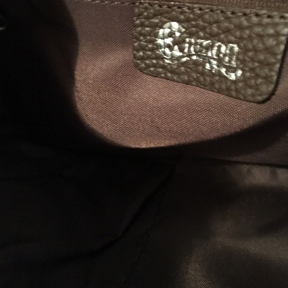 Feeling texture in a brown and red Enmon bag! - Picture 4 of 4