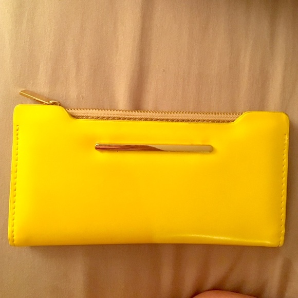 Yellow & tan wallet