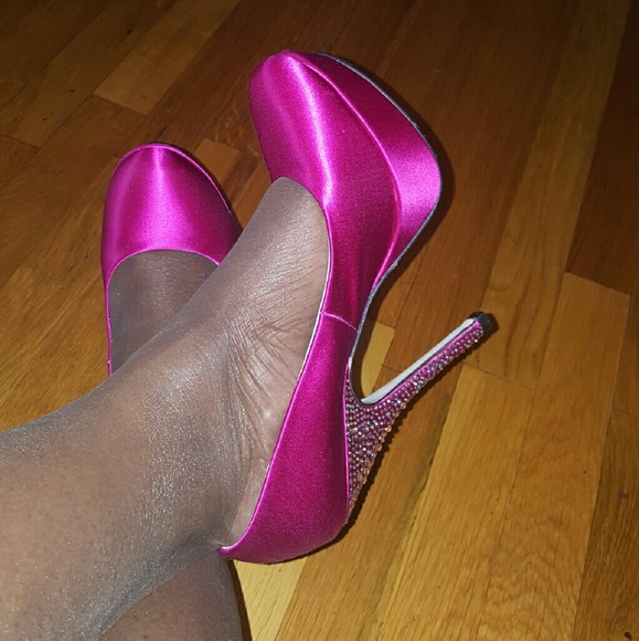 Steve Madden - Picture 2 of 4