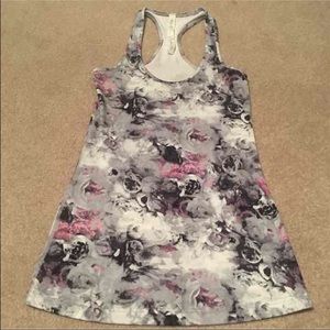Lululemon tank top