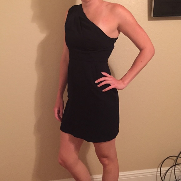 One shoulder dress
