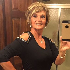 Meet your Posher, Desiree