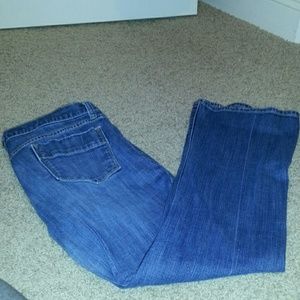 American Eagle The Sweetheart jeans