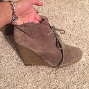 Aldo wedge booties