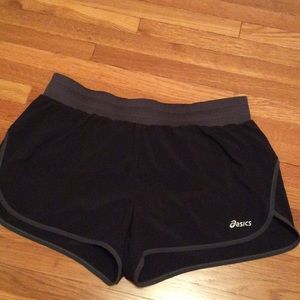 Asics running shorts with liner and keyholes