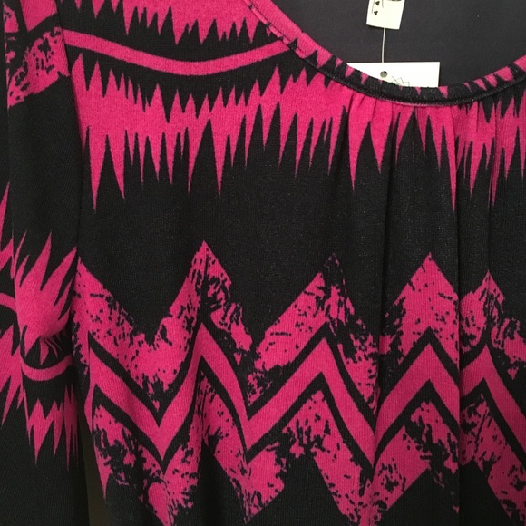 Stunning Fuchsia Dress - Picture 2 of 4