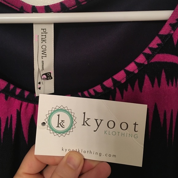 Stunning Fuchsia Dress - Picture 3 of 4