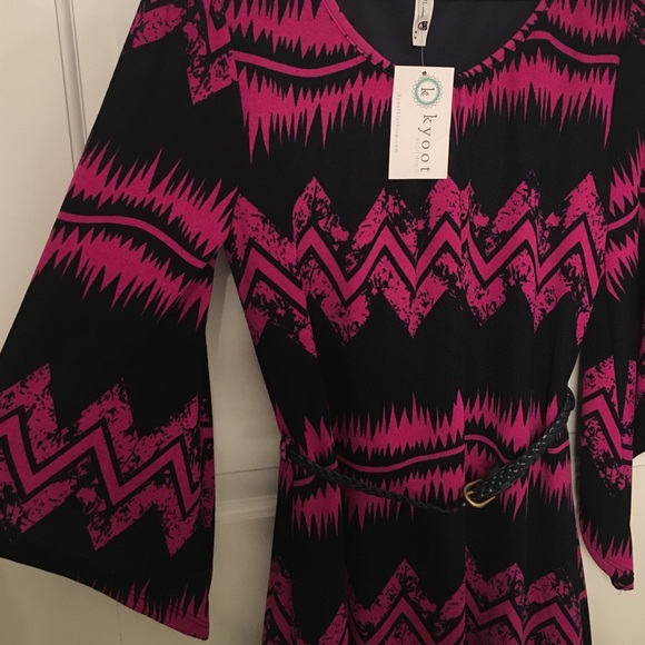 Stunning Fuchsia Dress - Picture 4 of 4