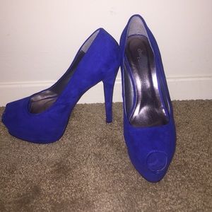 Peep Toe Pumps