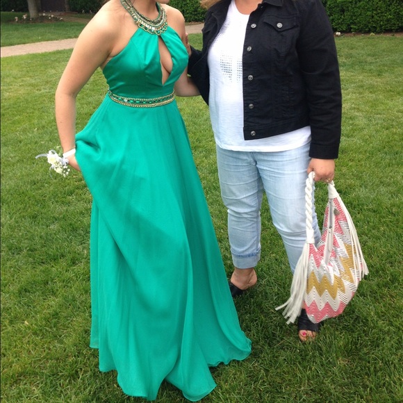Emerald prom dress