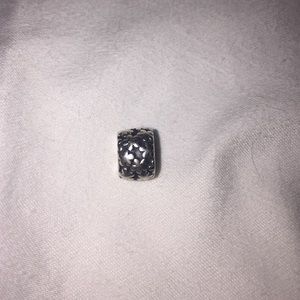 Silver flowers Pandora clip
