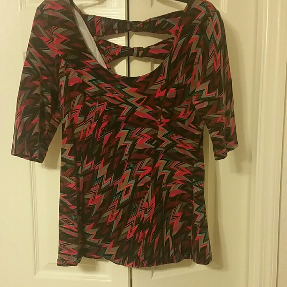 Short sleeve top