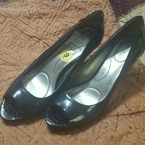 Black peep toe Patent leather high heels