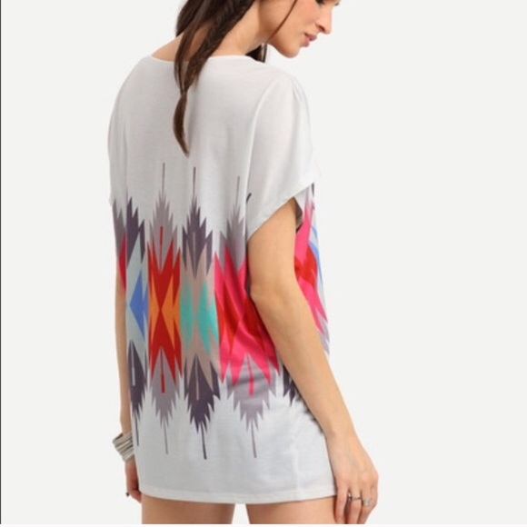 💋Multicolor Geometric Print T-shirt - Picture 2 of 6