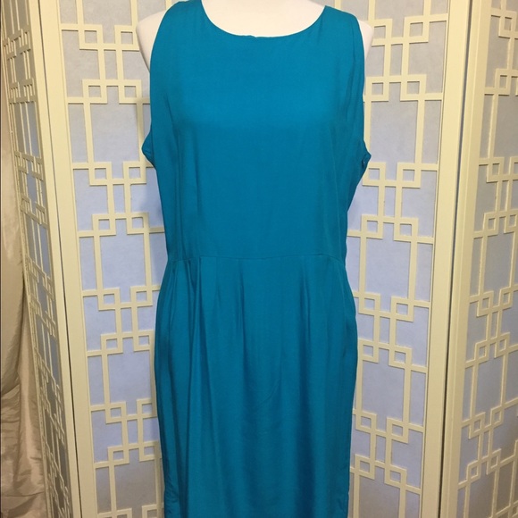 Escapada Sky Blue Keyhole Back Dress - size XL NEW
