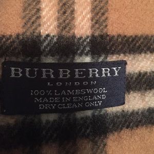 Authentic Burberry 100% lambs wool scarf