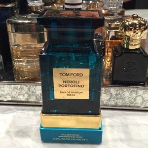TOM FORD