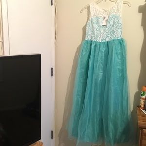 A turquoise dress
