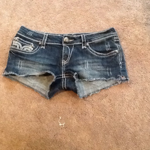 LA Idol shorts