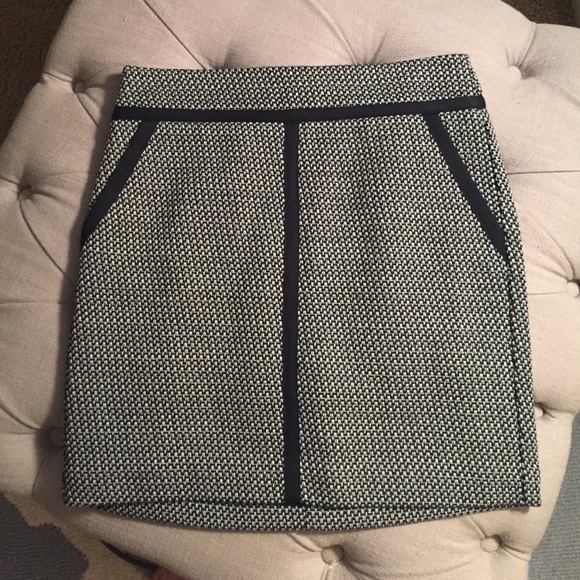 Loft pencil skirt