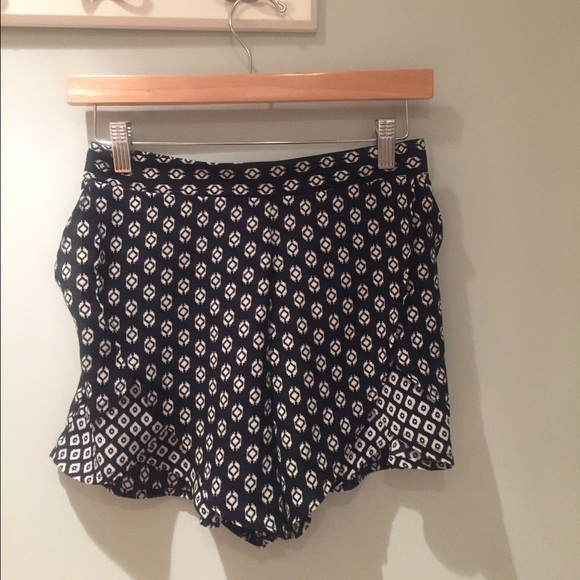 Xhilartion shorts