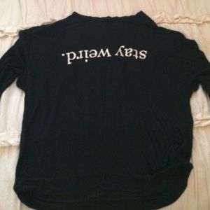 Brandy Melville stay weird top