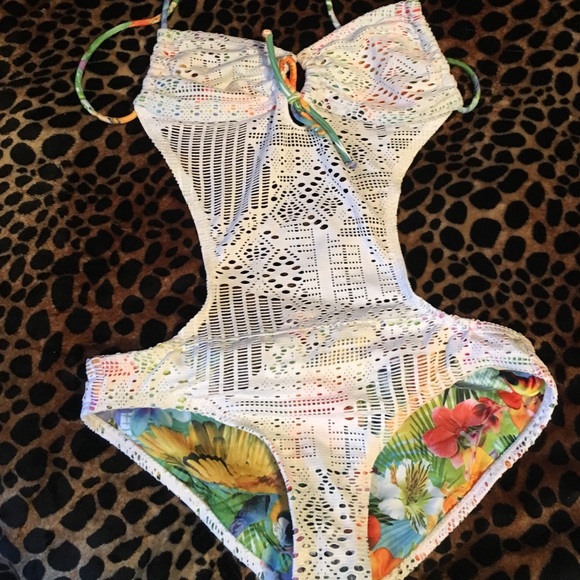 Bathing suit