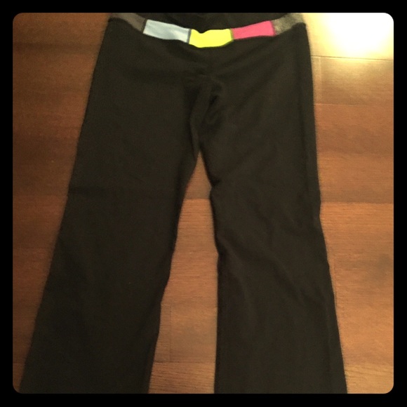 Lululemon Black Pant with Multi Colored Waist