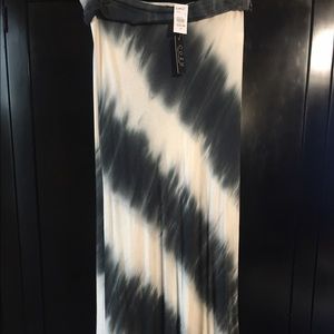 👣👙Maxi tie die skirt NWT🕶🌞