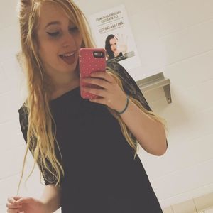 Meet your Posher, Kristina